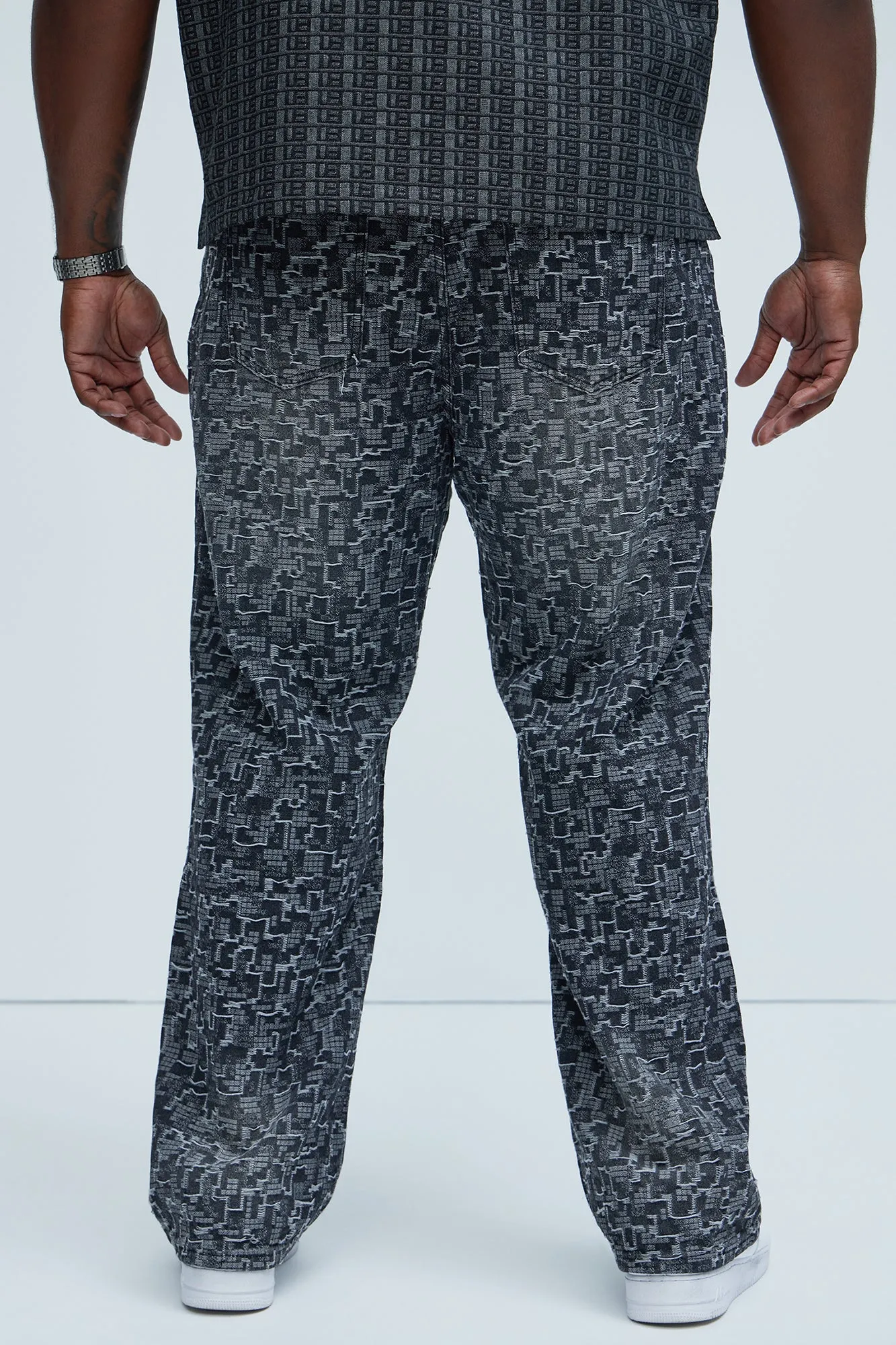 Arrow Jacquard Straight Jeans - Black Wash