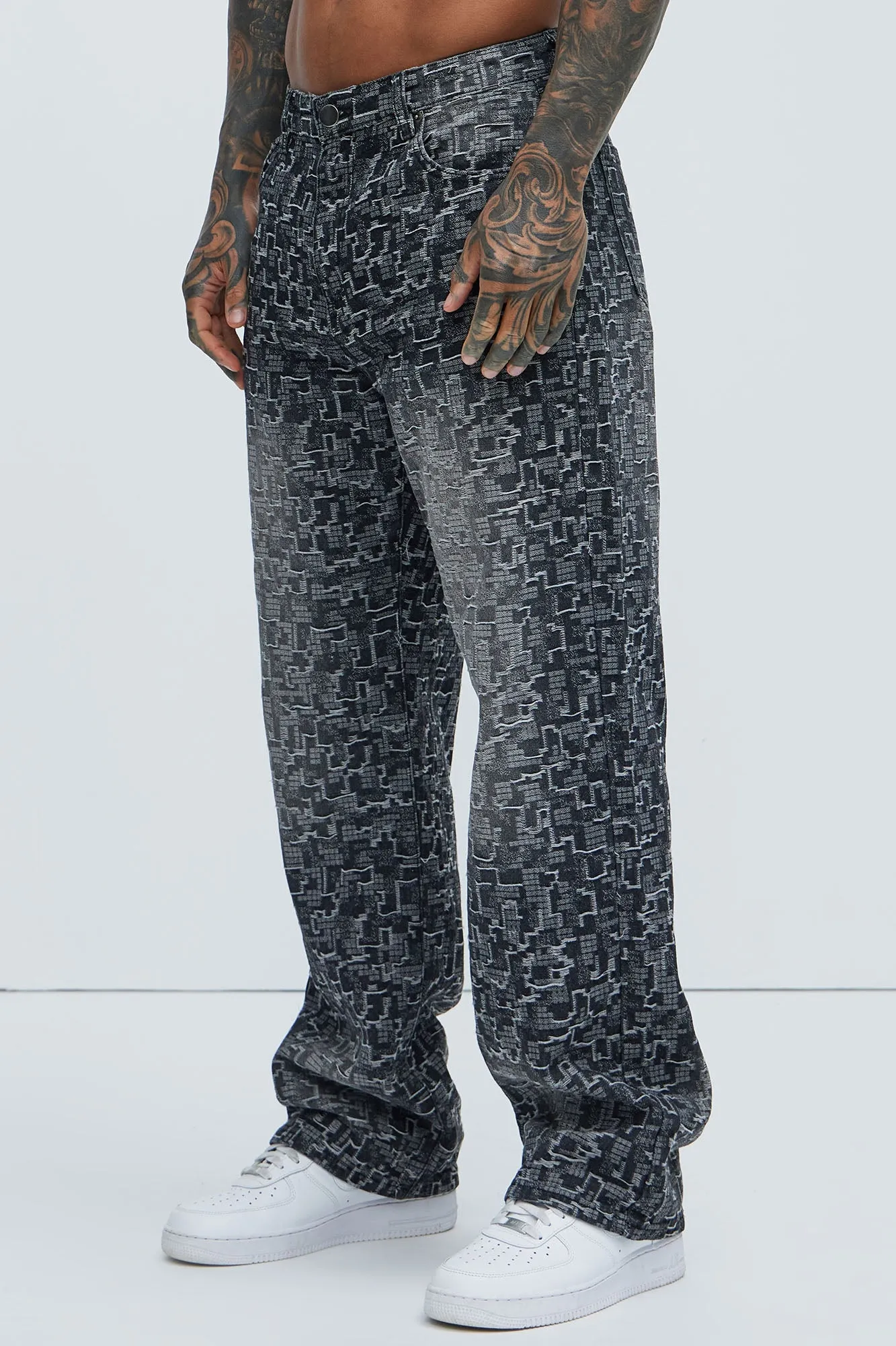 Arrow Jacquard Straight Jeans - Black Wash