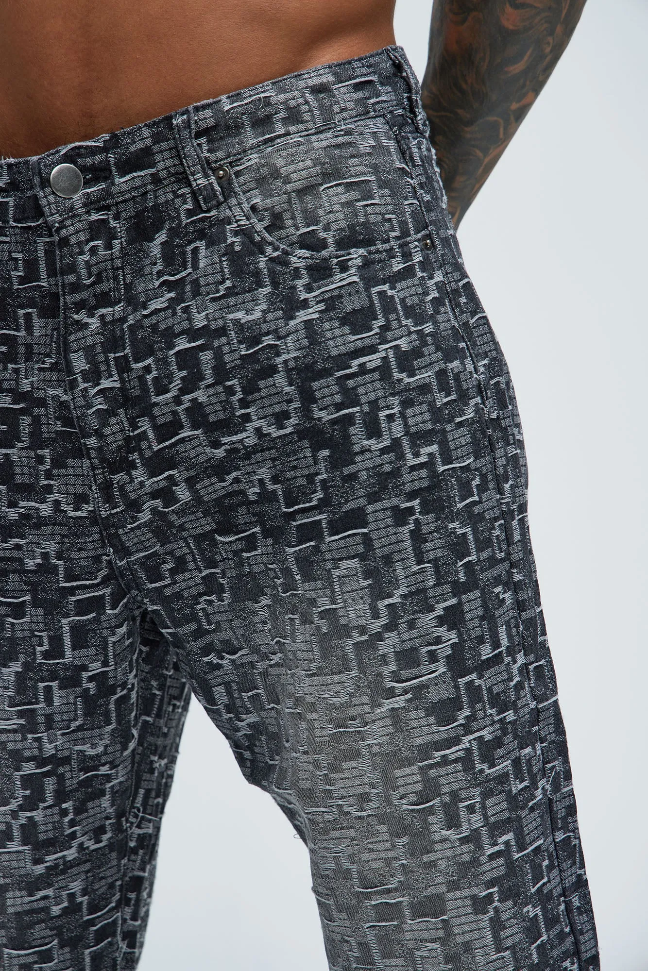 Arrow Jacquard Straight Jeans - Black Wash