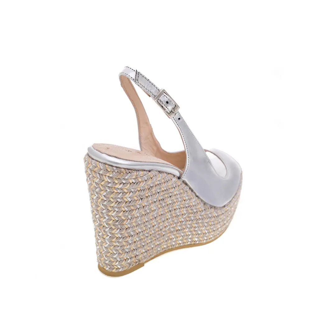 CUÑA ISABEL PIEL EFECTO ESPEJO PLATA 11CM